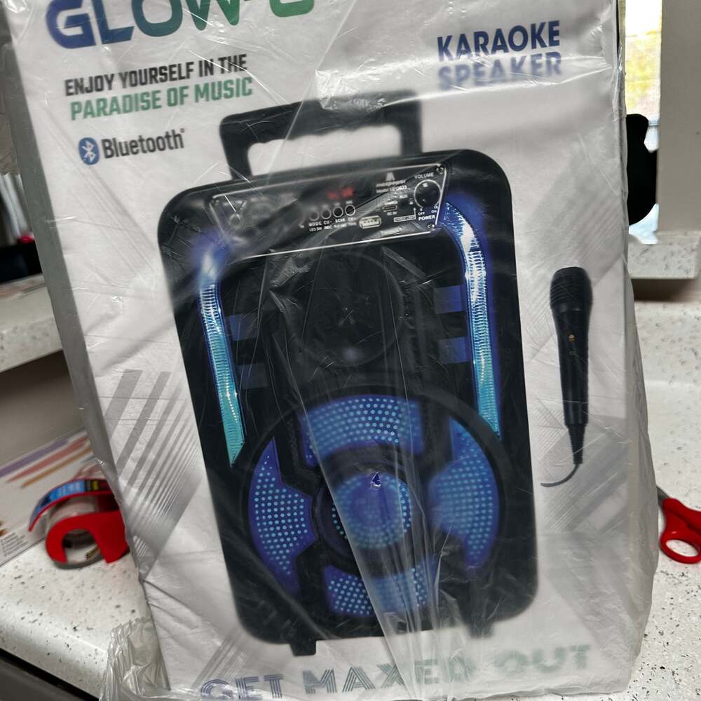 MPD823 GLOW-8 MaxPower Portable Multimedia Karaoke Speaker